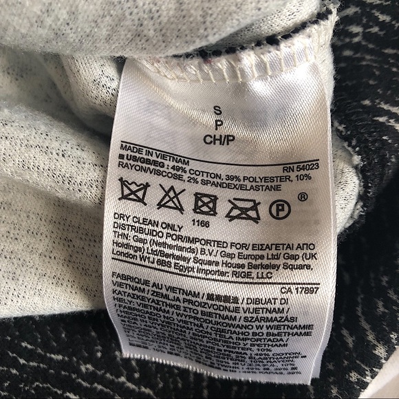 Banana Republic Black & Gray Textured Sweatshirt - Picture 4 of 6